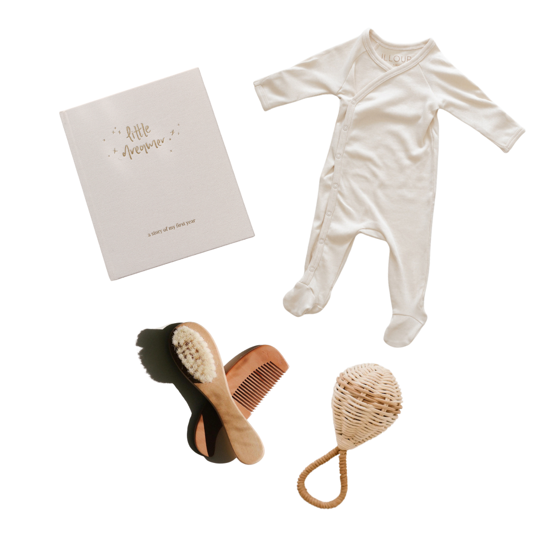 A heartwarming baby gift set featuring BigLittleThings' Baby's First Christmas Gift Set, perfect for baby's first Christmas. Enjoy free shipping!
